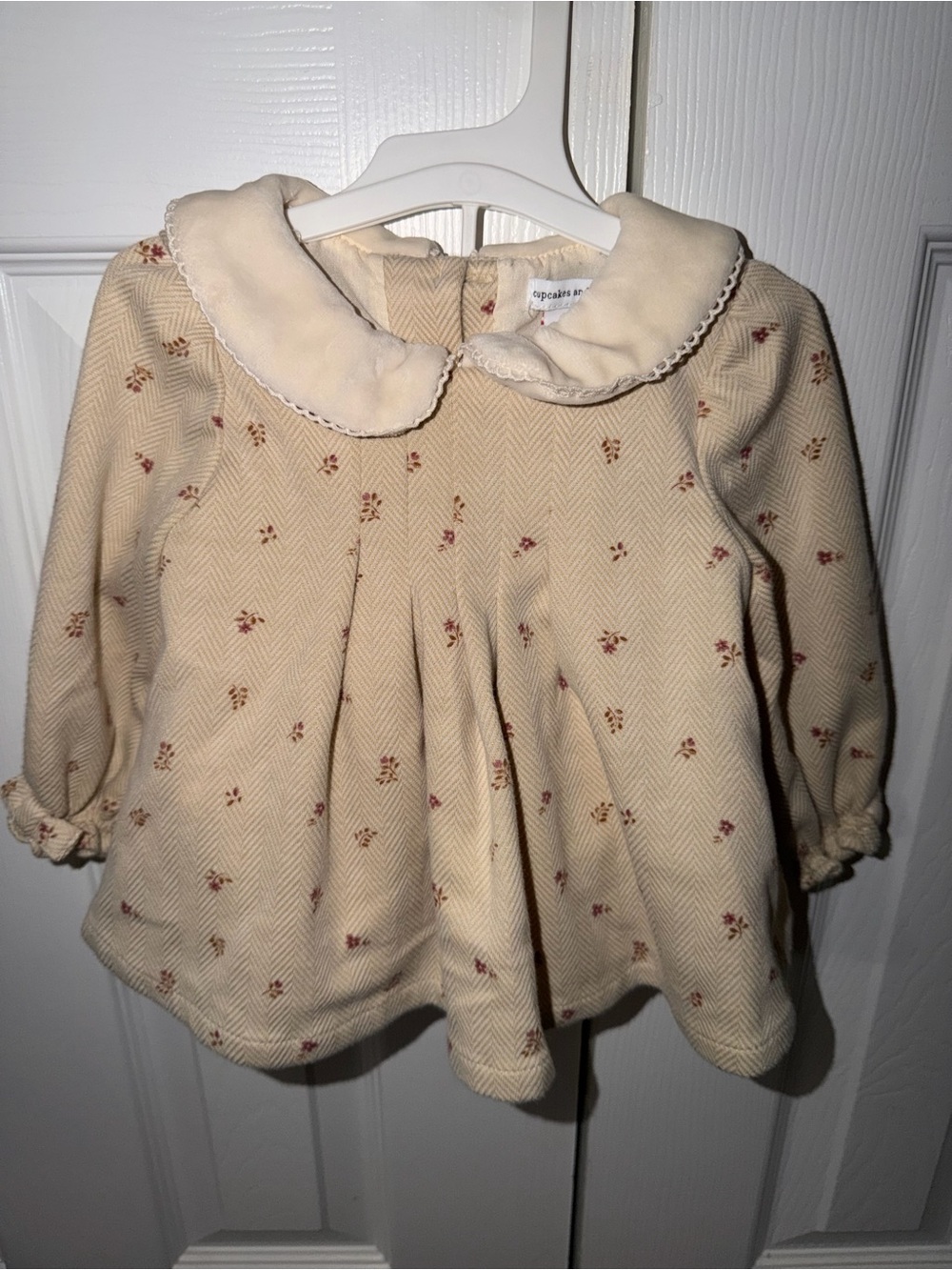cupcakes & cashmere Cream Floral Peter Pan Collar Baby Top